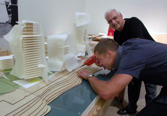 Oscar-nominated actor Brad Pitt and Pritzker Prize architect Frank Gehry (photo source unknown)
