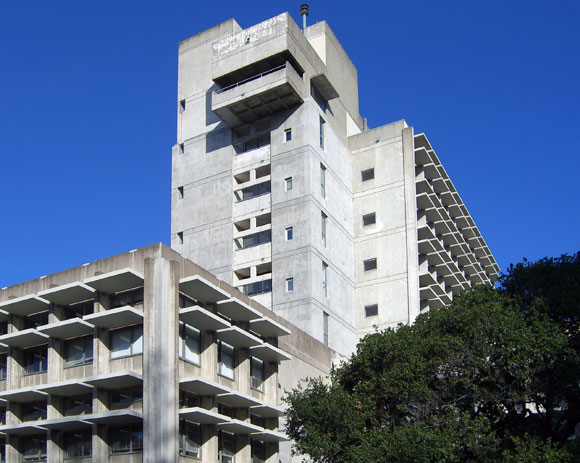 The looming Wurster Hall, College of Environmental Design, prime example of the Brutalist movement from 1950 to 1970, completed in 1964, designed by Joseph Esherick, photo by Falcorian